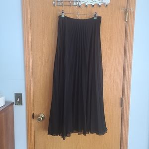 Romeo & Juliet Couture Accordion Pleat Maxi Skirt